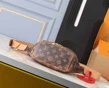 Load image into Gallery viewer, Distressed Bumbag