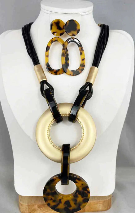 Tortoise and Black Long Necklace Set