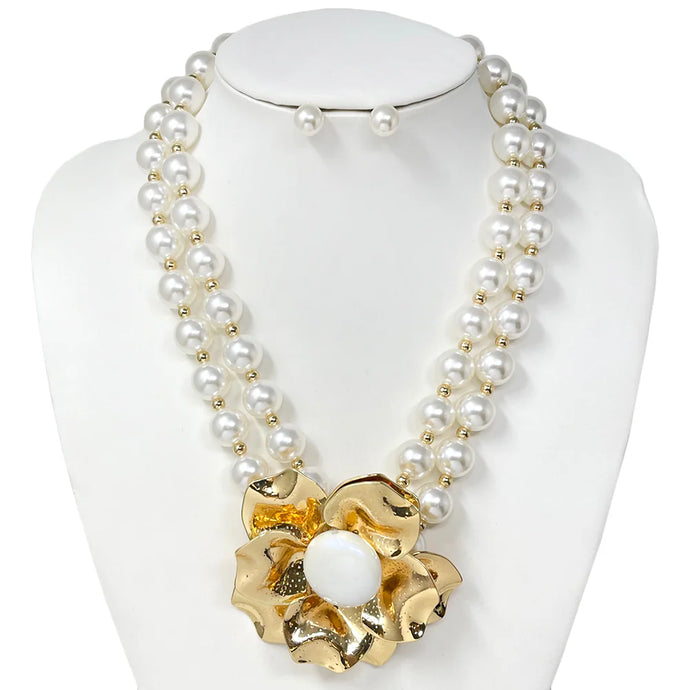 Gold & Cream Pearl Necklace Set