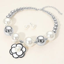 Load image into Gallery viewer, Chunky Pearl Accent Flower Pendant Necklace