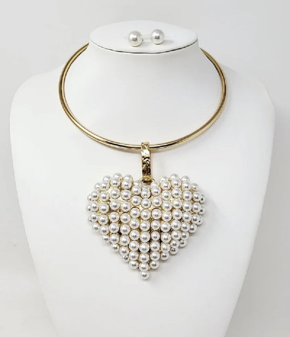 Gold Choker Set with Pearl Heart Charm