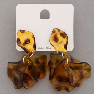 Tortoise Pattern Petal Dangle Earrings