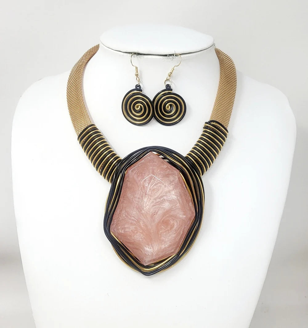 Pink and Gold Chunky Necklace Set