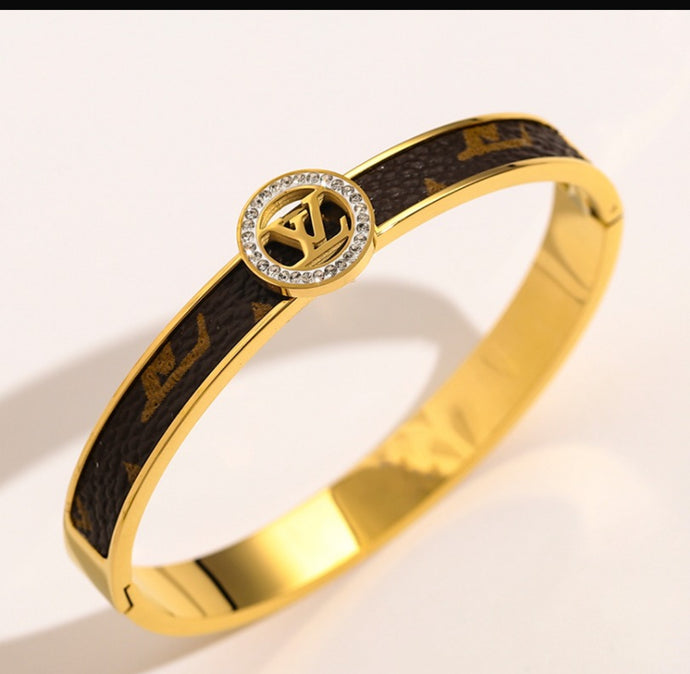 Cuff Bracelet-L1